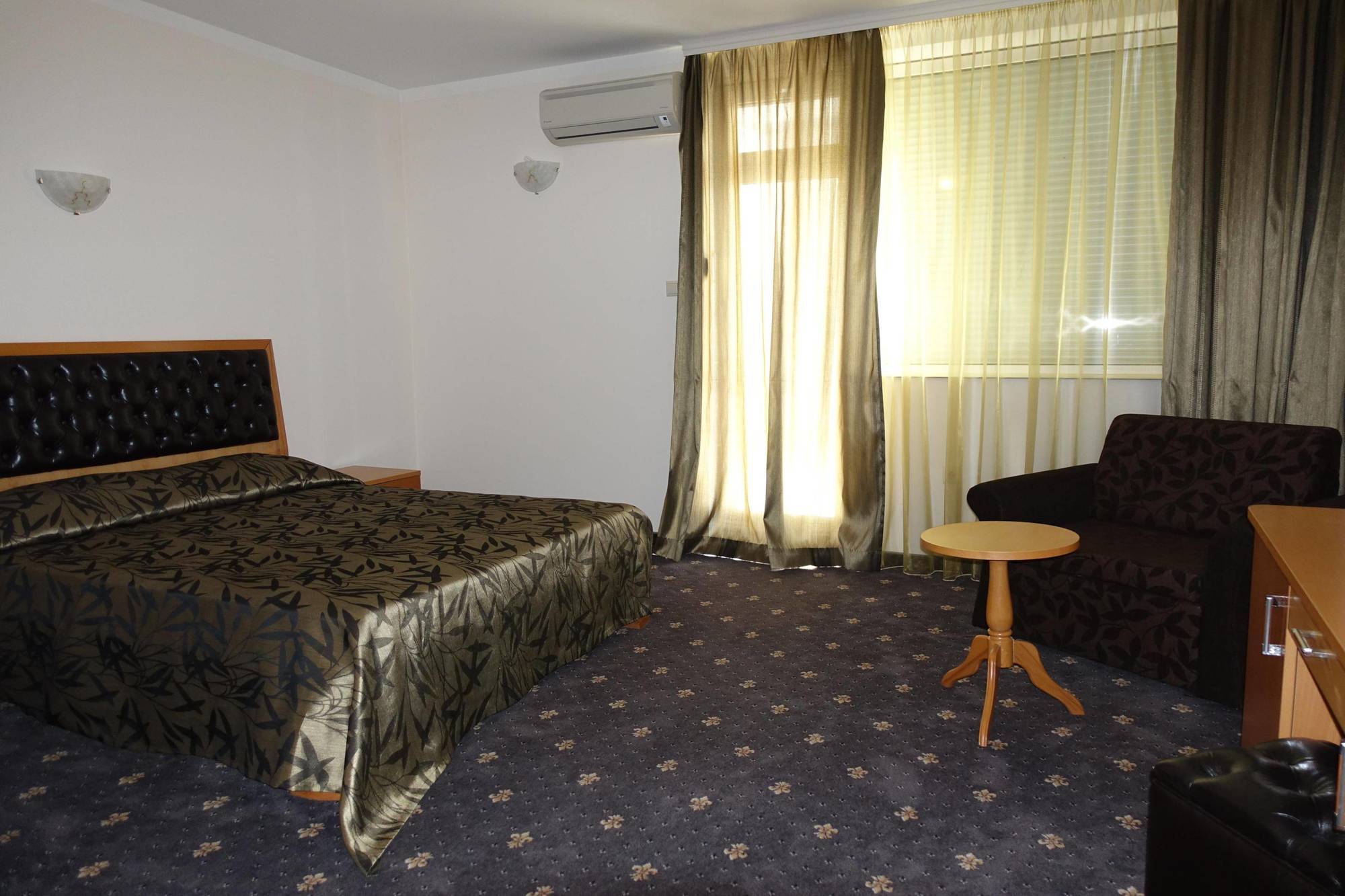 Hotel Incognito Pomorie Extérieur photo