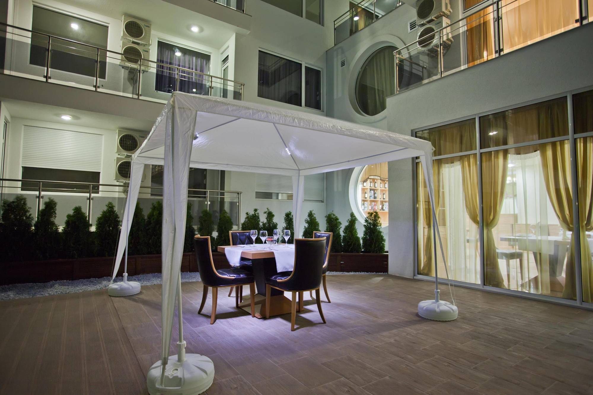Hotel Incognito Pomorie Extérieur photo