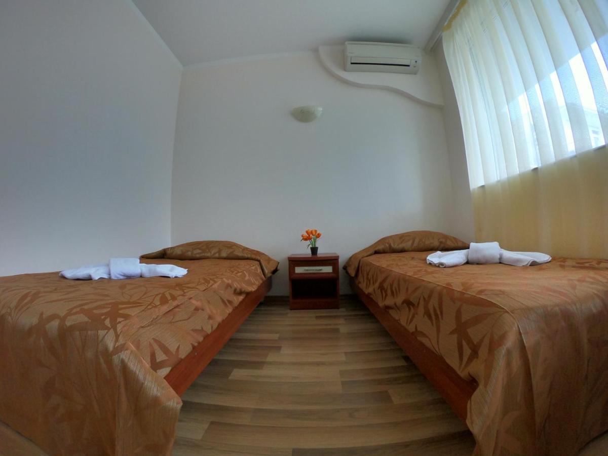 Hotel Incognito Pomorie Extérieur photo