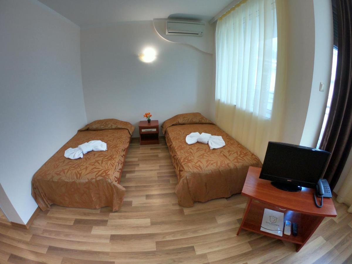 Hotel Incognito Pomorie Extérieur photo